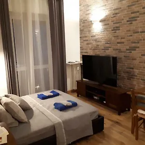  Appartamento Modern And Stylish Close To Subway Italia